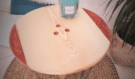Création et conception de table d'appoint et/ou paniére en bois et résine à Neuville sur saône